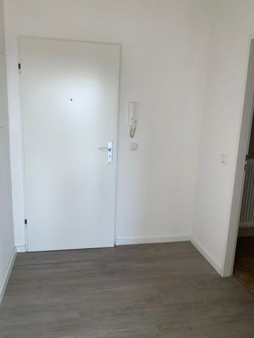 Zwei Zimmer, neues Bad und Balkon - Photo 5