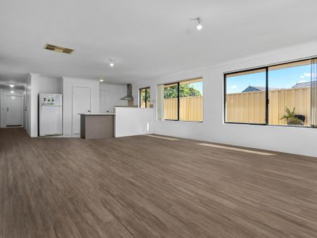 Room 2/222 (Lot 1) Hill View Terrace, Bentley WA 6102 - House For Rent | Domain - Photo 3