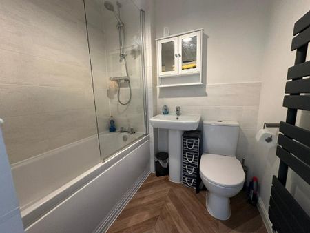 2 bedroom semi-detached house to rent - Photo 5