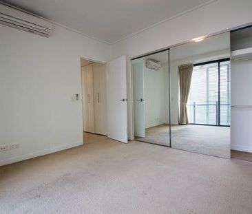 Modern Apartment in the heart of Townsville CBD - Photo 3