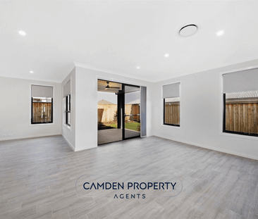 Modern 4 Bedroom Home! - Photo 5