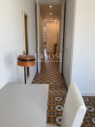 Flat 107m² with terrace to rent in El Raval, Barcelona - Photo 1