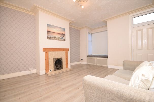 14, Cross Flatts Terrace, Leeds, West Yorkshire, LS11 7JW - Photo 1