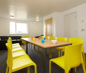 Shared Townhouse Room - Photo 1