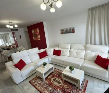 2 room luxury Apartment for rent in Benalmádena, Spain - Photo 2