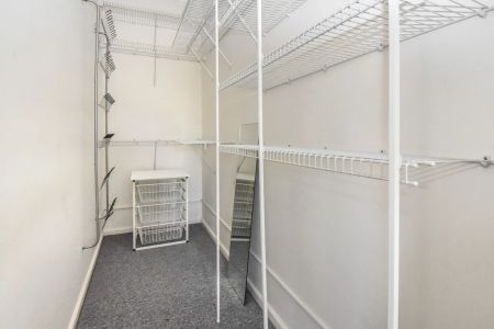 Cute, Cozy and Central - Photo 3