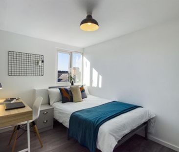 1 bedroom in a house share to rent - Photo 5