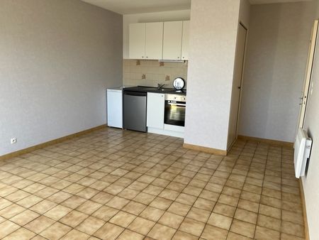 Location Appartement 1 pièce 26m² CARCASSONNE 11000 - Photo 2