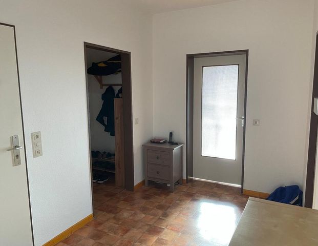 2-Zimmer-Whg. mit Loggia in Hameln, OT Klein Berkel, inkl. Garage - Foto 1