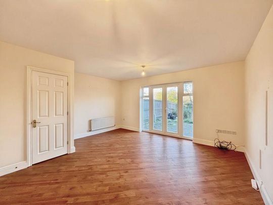 3 bedroom terraced house to rent - Photo 1