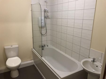 Warwick Road, SOLIHULL - Photo 3