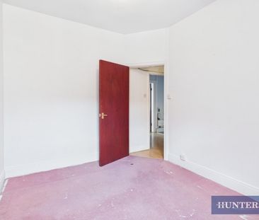 2 bedroom Flat To Let - Photo 2