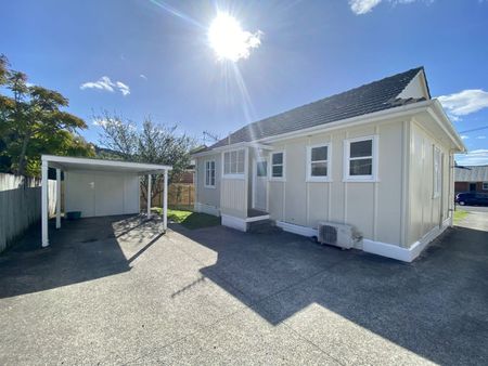 Naenae Living - Photo 5