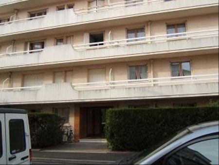 Location Appartement 2 pièces 52m² VICHY 03200 - Photo 4
