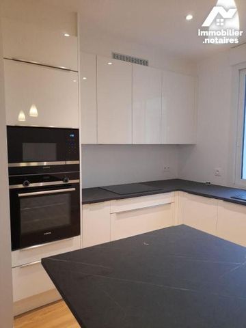 A RENNES - "Centre Ville" - 47 Bd de la Liberté - APPARTEMENT entièrement rénové - au 6ème étag... - Photo 2