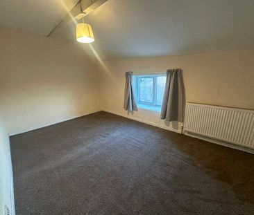 4 bedroom terraced house to rent - Photo 4