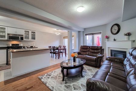 For Lease - 62 Lynch Crescent, Hamilton, Ontario - Photo 2