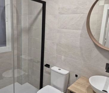 Piso de alquiler en Calle Calle Martínez Campos, Ensanche Centro - ... - Photo 1