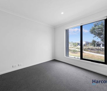 Brand New Modern Design Townhouse - Photo 2