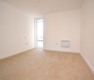 1 bedroom Flat To Let - Photo 1