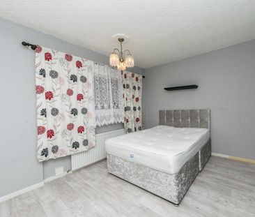 PARKWOOD ROAD BEESTON LEEDS LS11 5RE - Photo 5