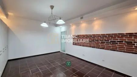 Apartament 2 camere de închiriat central, liniștit și recent renovat - Fotografie 2