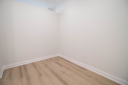 Newly Renovated 1 Bedroom unit in Welland - Photo 4