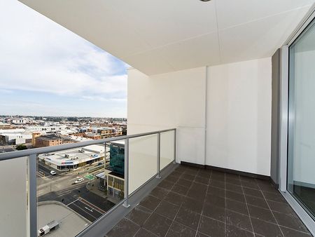 Nice Apartment in Excellent Locale. Right in the CBD. - Photo 2