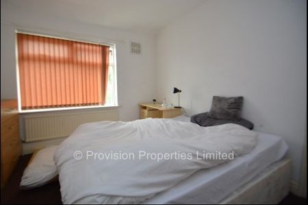 3 Bedroom for rent Leeds - Photo 3