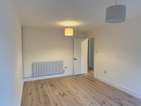 2 bedroom semi-detached house to rent - Photo 3