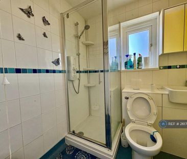 2 bedroom end of terrace house to rent - Photo 6