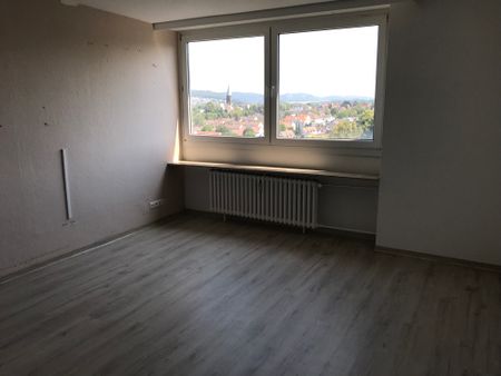 ZUHAUSE – Große 2 Zimmer Wohnung mit Aufzug + Balkon - Photo 3