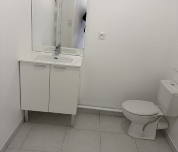 Location Appartement 2 pièces 42m² LE BLANC MESNIL 93150 - Photo 1