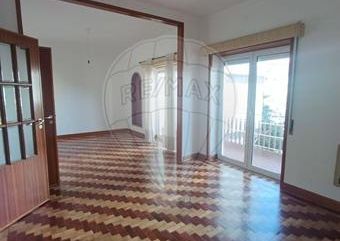 Apartamento T5 em Coimbra