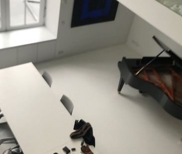 Appartement te huur in Anderlecht voor € 2.200 met 2 slaapkamers - Photo 3