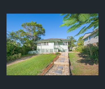 19 Falkirk Street, Stafford Heights, Qld 4053 - Photo 1