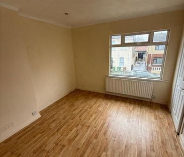 18 Garland Ave, Lurgan, BT66 6JH - Photo 3