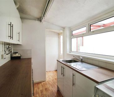 2 bedroom terraced house to rent - Photo 5