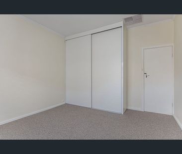 Location with Convenience and Appeal - Photo 3