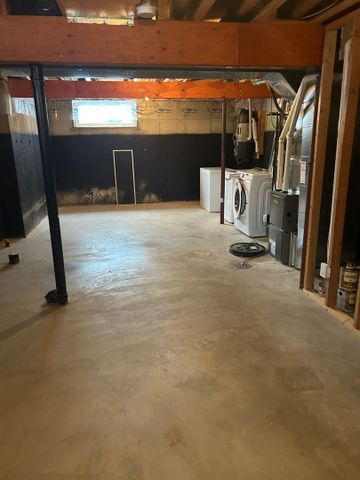 134 Keedwell Street (Full House), Saskatoon 1103 sq ft | 3 Bedrooms | 1.5 Bathrooms - Photo 4