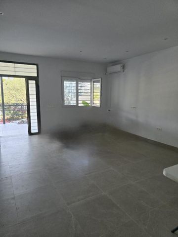 Casa adosada de alquiler en Diseminado No Urbanizable, 169, Pinos de Alhaurín - Photo 2