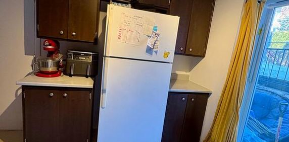 4½ à Louer – Thermopompe, Internet Et Câ - Photo 2