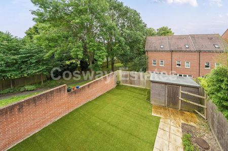 4 bedroom detached house to rent - Photo 3