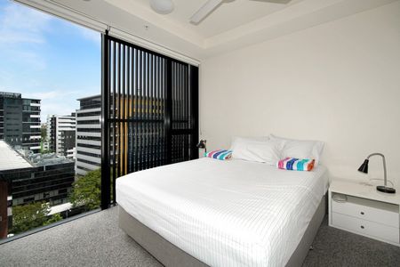 For Rent â Fully Furnished Spacious 2-Bedroom Apartment in Prime South Brisbane Location - Photo 5