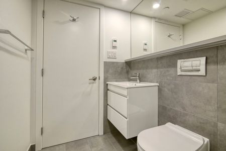 3460 Peel Street - Photo 3