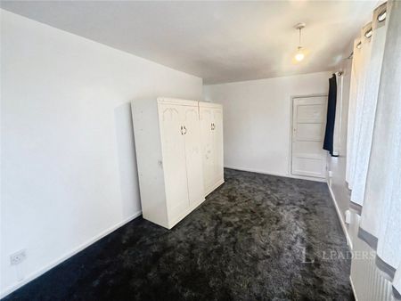 2 bedroom house to rent Castlemere Road, Manchester, M9 - Photo 5