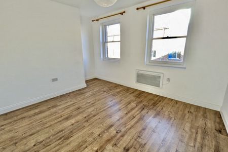 London Street - Photo 5