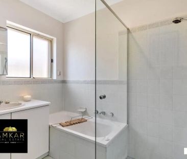 “Welcome to this spacious and secure courtyard homette near the CBD .” - Photo 3