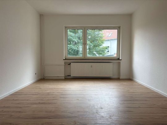 Renovierte 3- Zimmerwohnung nähe der Hamelner Innenstadt - Photo 1