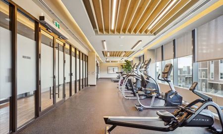 For Lease - 38 Honeycrisp Crescent Unit# 916, Vaughan, Ontario - Photo 2